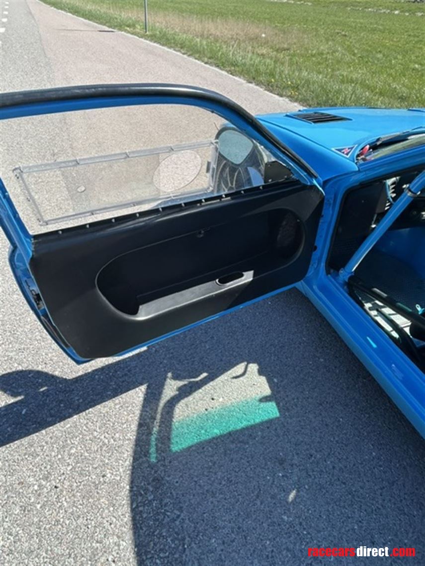 porsche-944-turbo-951