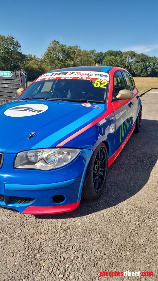 116i-trophy-sprint-race-winning-car