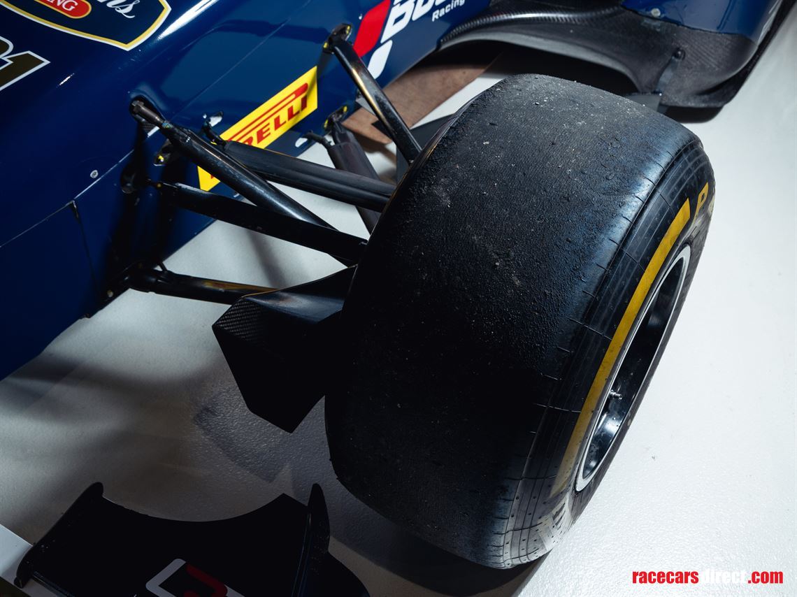 gp2-dallara-mecachrome-v8-full-running-car