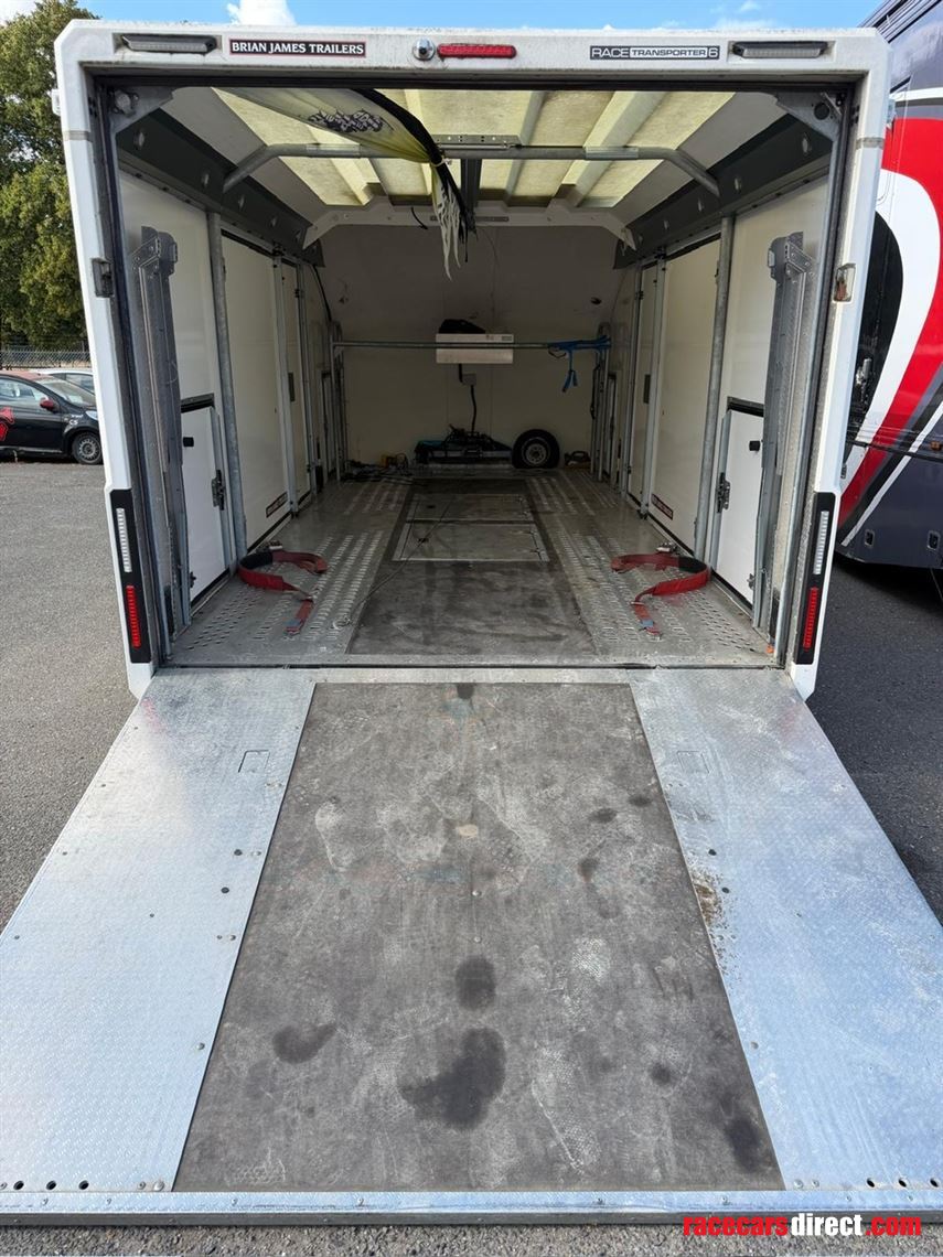 brian-james-race-transporter-6
