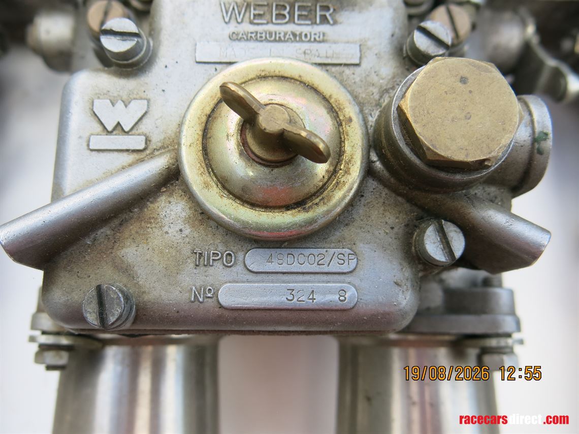 jaguar-etype-triple-weber-dco-48-on-manifold