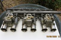 jaguar-etype-triple-weber-dco-48-on-manifold