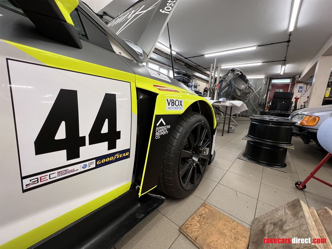2018-cupra-tcr-wheels