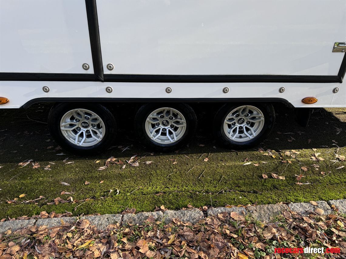 2021-brian-james-race-transporter-6