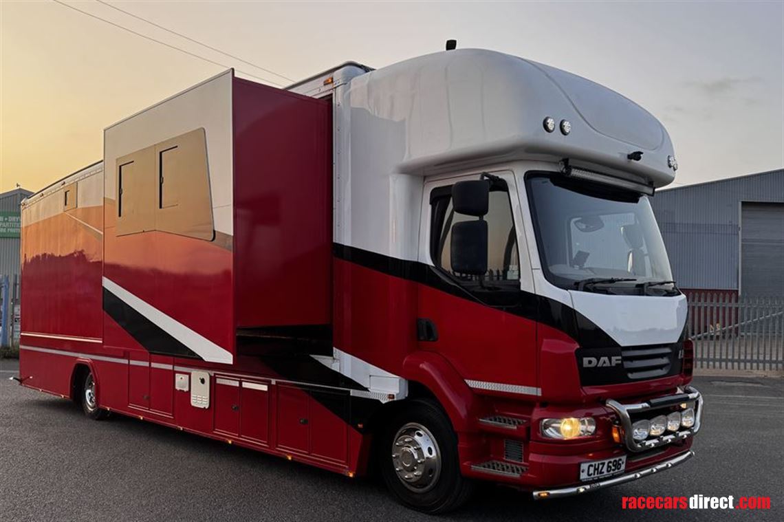 daf-lf-race-truck-transporter