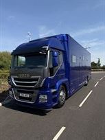 2-car-race-transporter-with-large-living-area