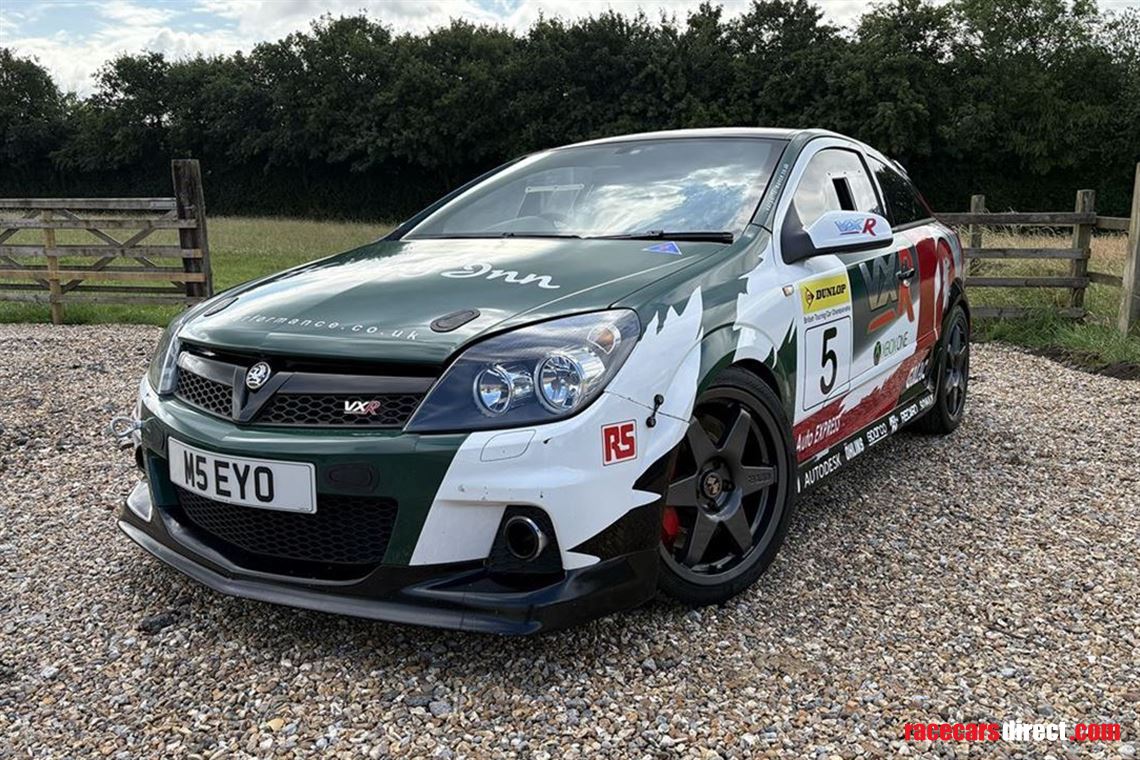 2006-vauxhall-astra-vxr-track-car
