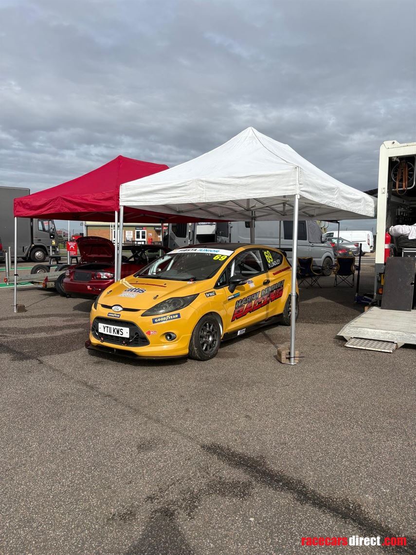 fiesta-junior-championship-race-car