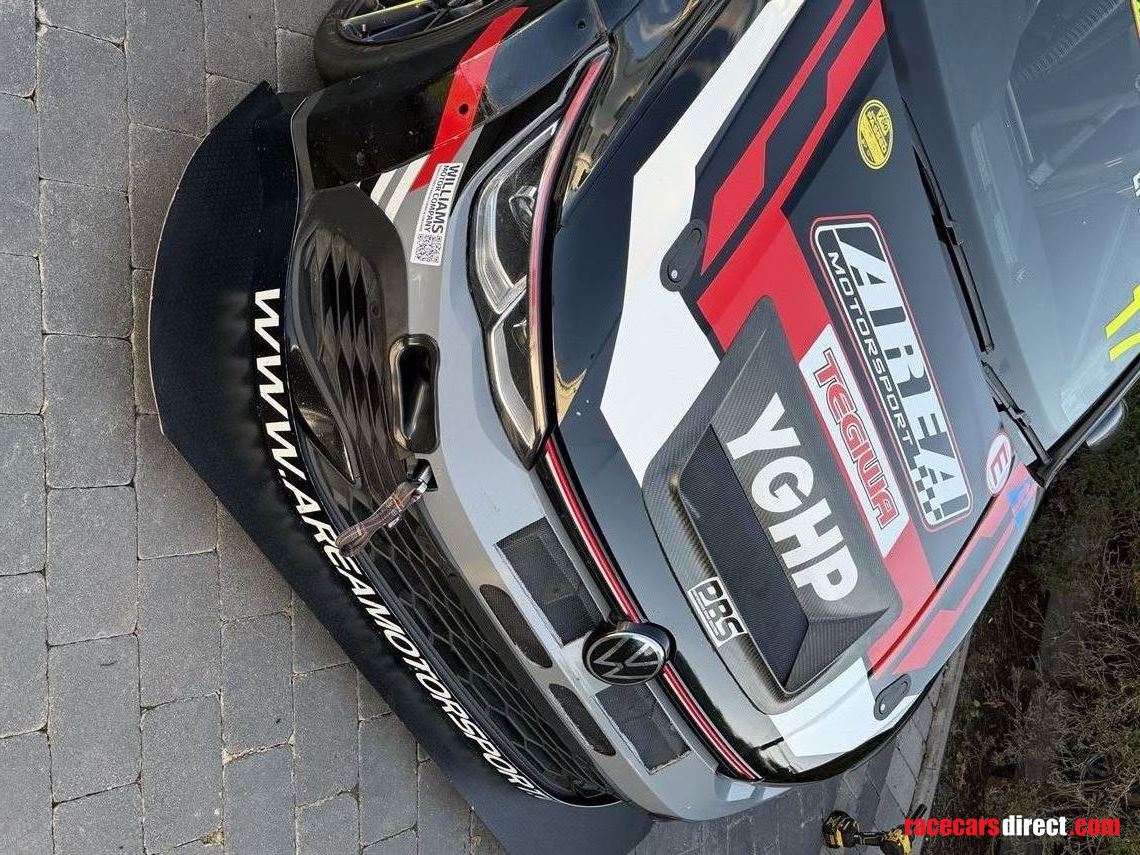 golf-gti-clubsport-2021-endurance-car