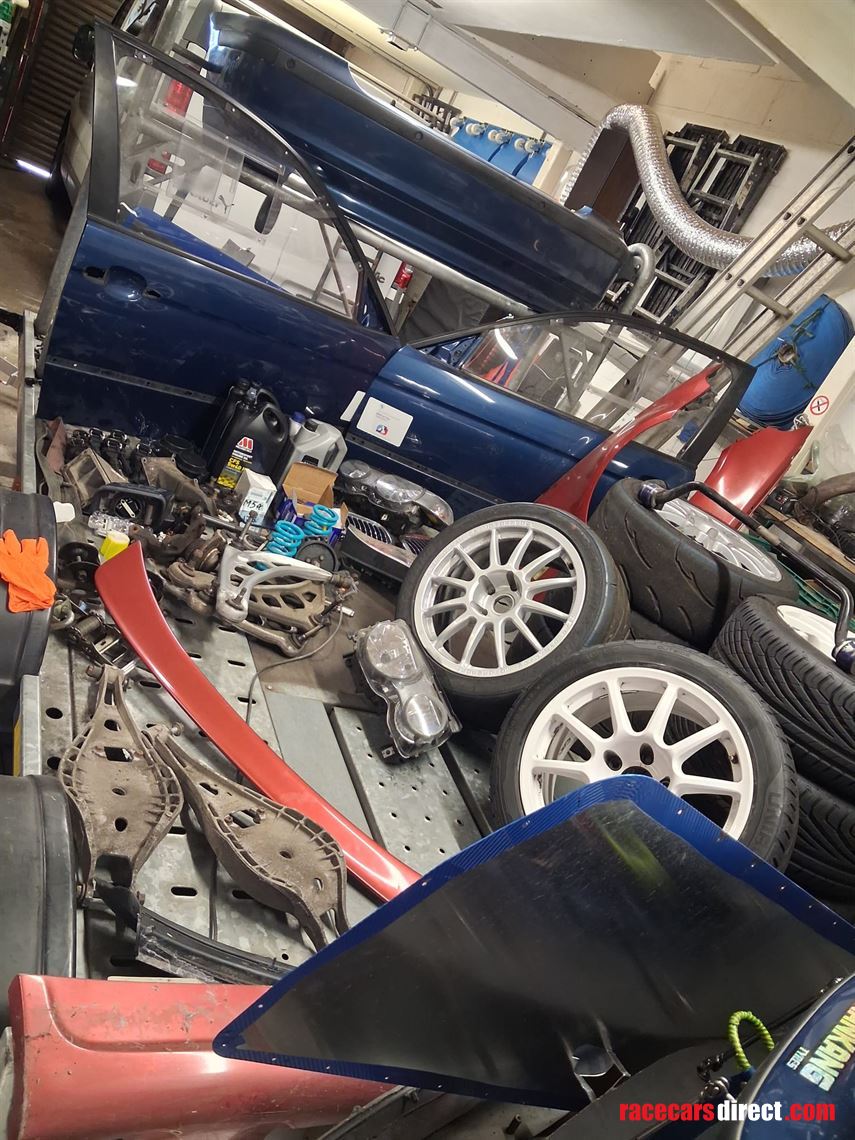 bmw-e46-compact-330i-race-car