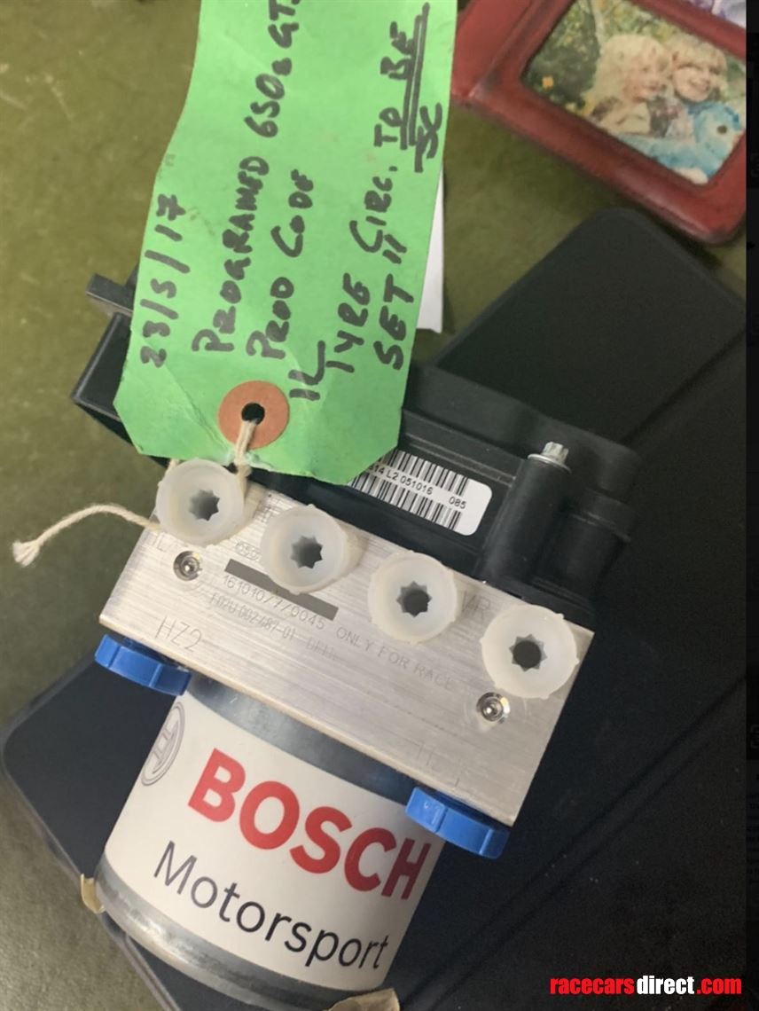 bosch-motorsport-m4-pump