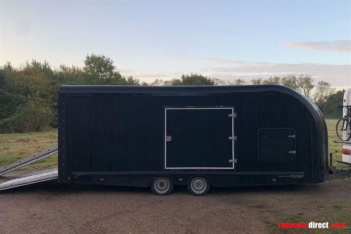 £10,500