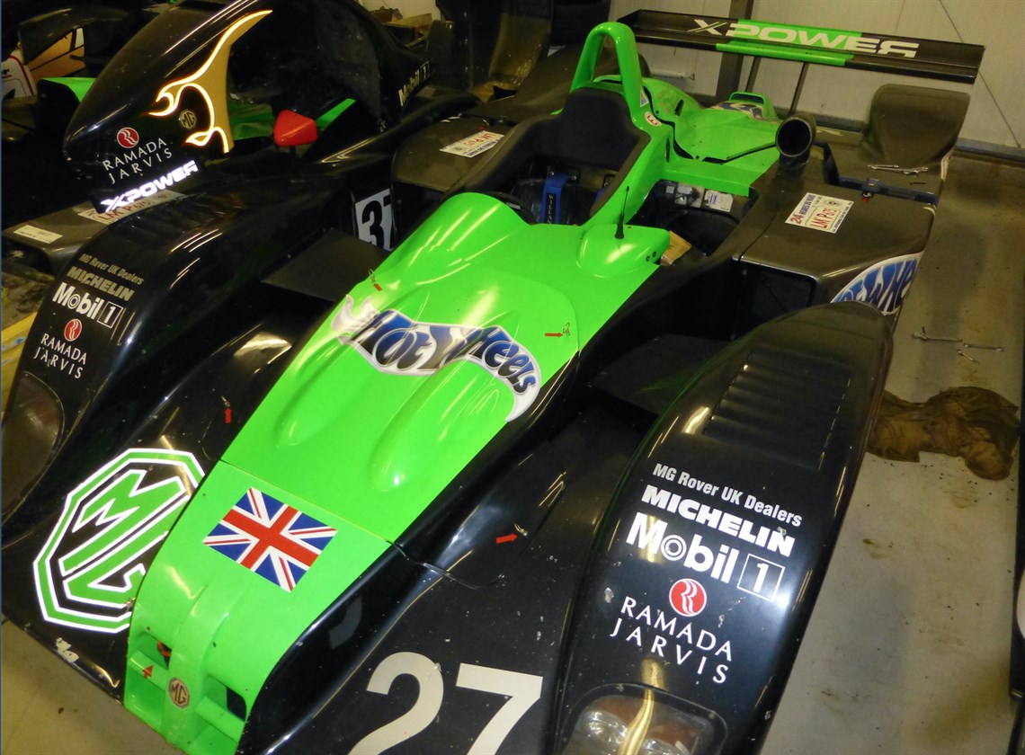 mg-lola-ex257-hu-mg-lmp003-ex-le-mans-20012