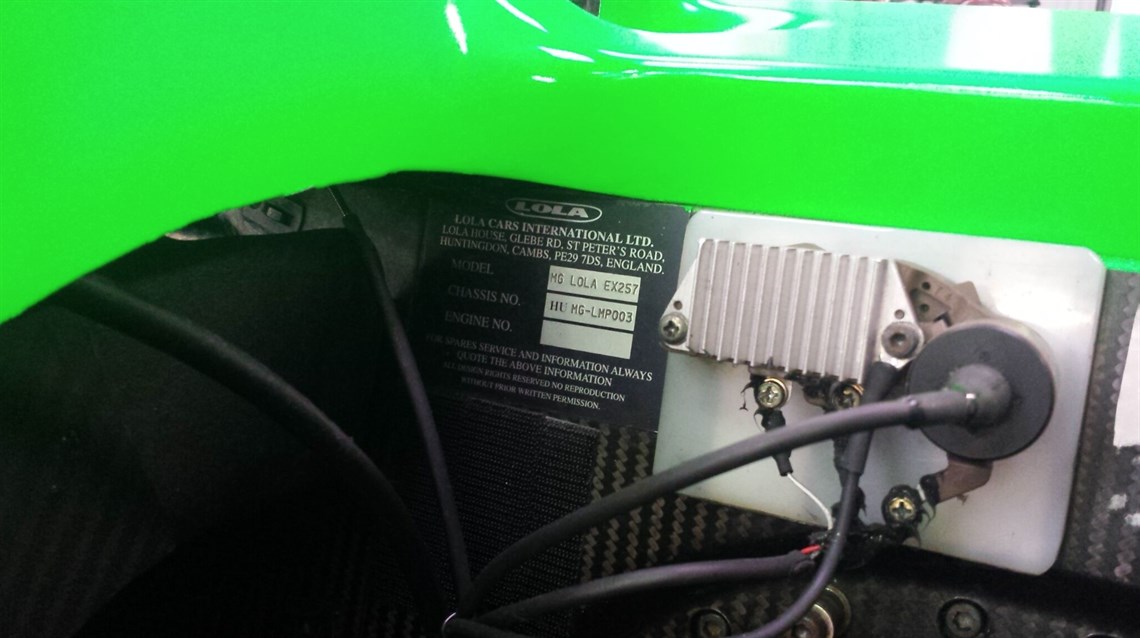 mg-lola-ex257-hu-mg-lmp003-ex-le-mans-20012