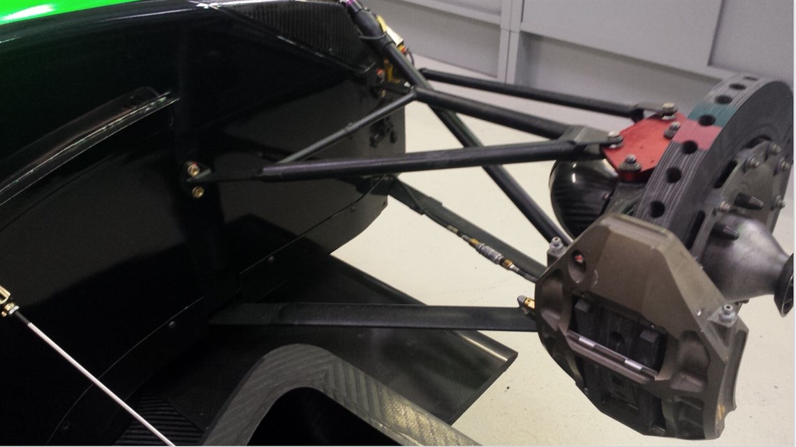 mg-lola-ex257-hu-mg-lmp003-ex-le-mans-20012