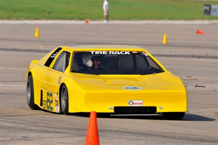 maguire-lotus-esprit-special-gt-march-792-bas