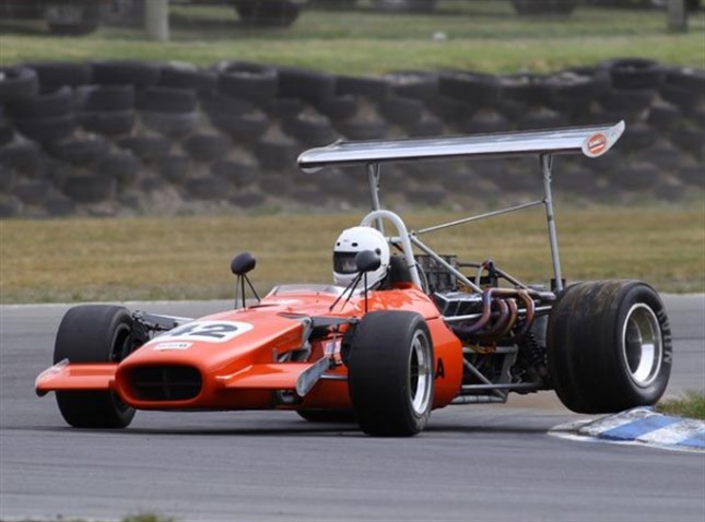 f5000-lola-t140-11---high-wing