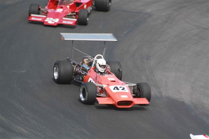 f5000-lola-t140-11---high-wing