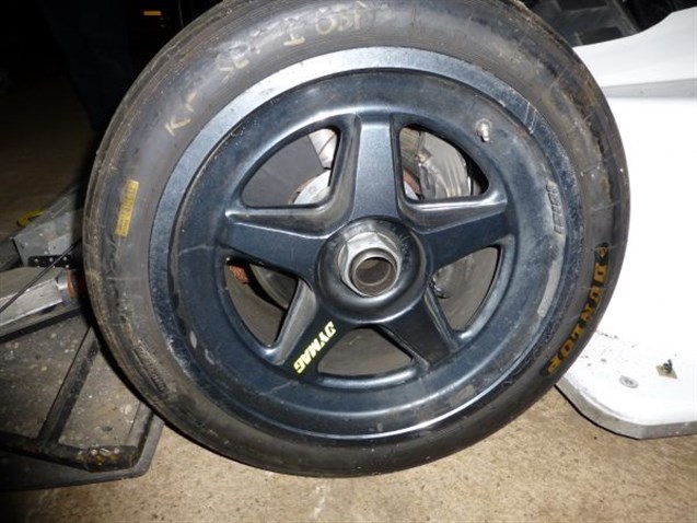 prototype-bodied-prosport-lm3000-with-v8-powe