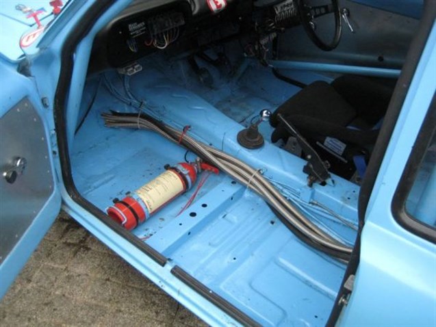 ford-escort-mk1-rs2000-with-v5