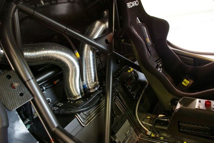 mclaren-mp4-12c-gt3---ex-pebble-beach---new-z