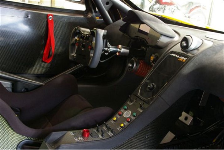 mclaren-mp4-12c-gt3---ex-pebble-beach---new-z