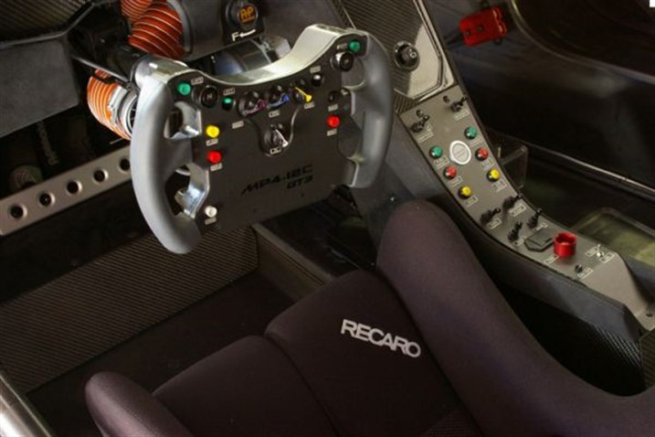 mclaren-mp4-12c-gt3---ex-pebble-beach---new-z