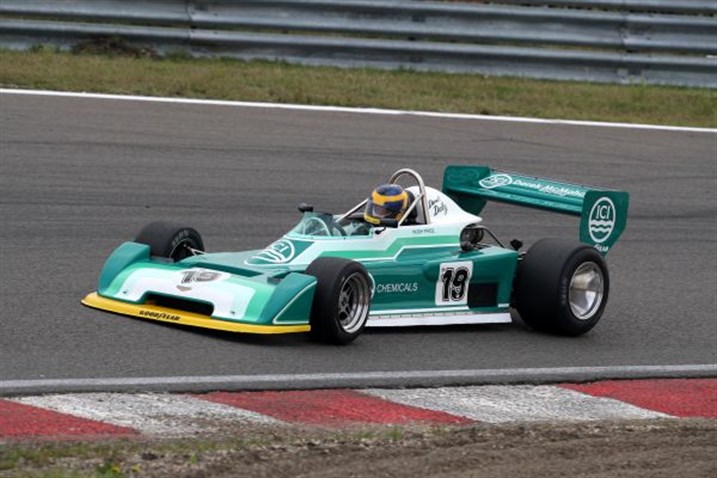 chevron-b42-f2---sold