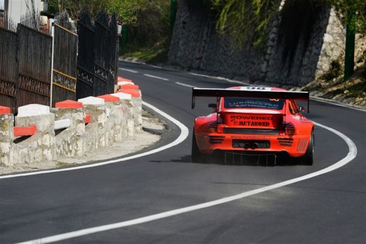 porsche-911-bi-turbo-gt2-820bhp