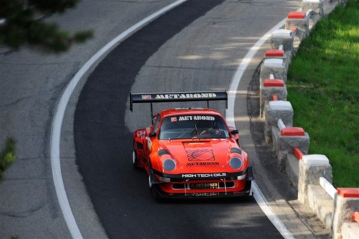 porsche-911-bi-turbo-gt2-820bhp