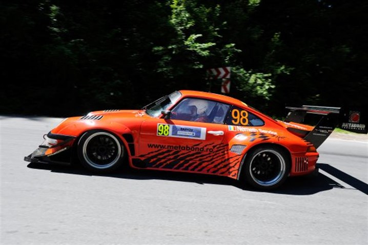 porsche-911-bi-turbo-gt2-820bhp