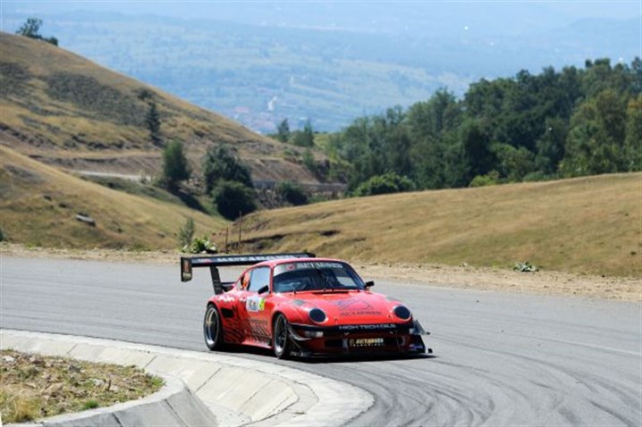 porsche-911-bi-turbo-gt2-820bhp