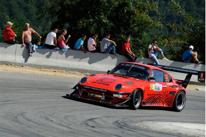 porsche-911-bi-turbo-gt2-820bhp