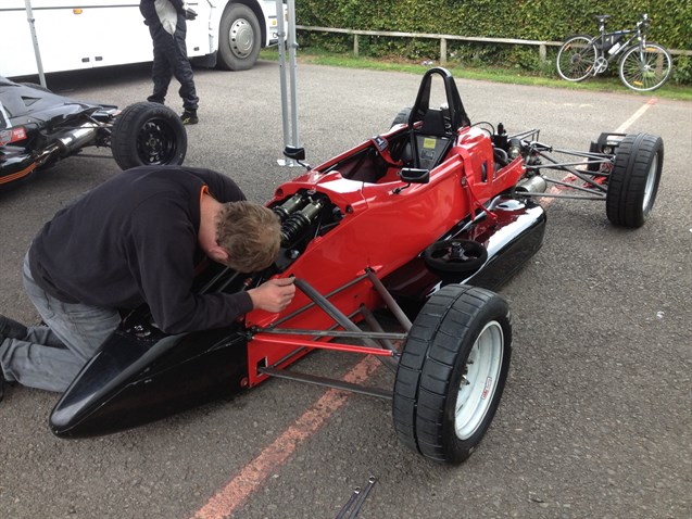 van-diemen-rf99-formula-ford-ff1600-reduced