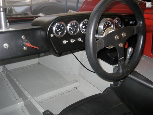 1966-lola-t70-mk2-ex-team-surtees---sold