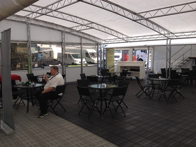 litestructures-freestanding-hospitality-struc