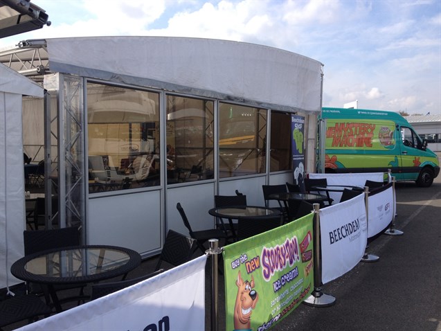 litestructures-freestanding-hospitality-struc