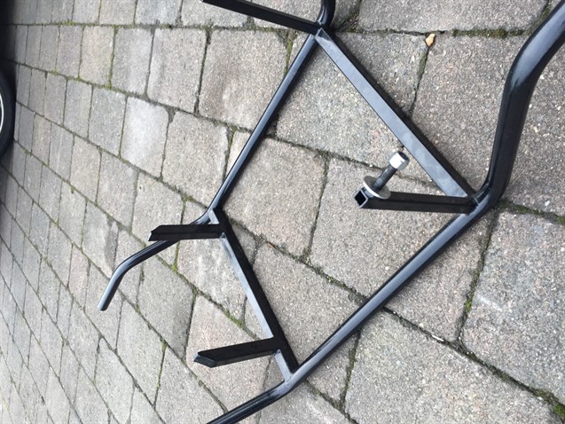 Racecarsdirect.com - FF1600 Formula Ford Kent engine stand - used once