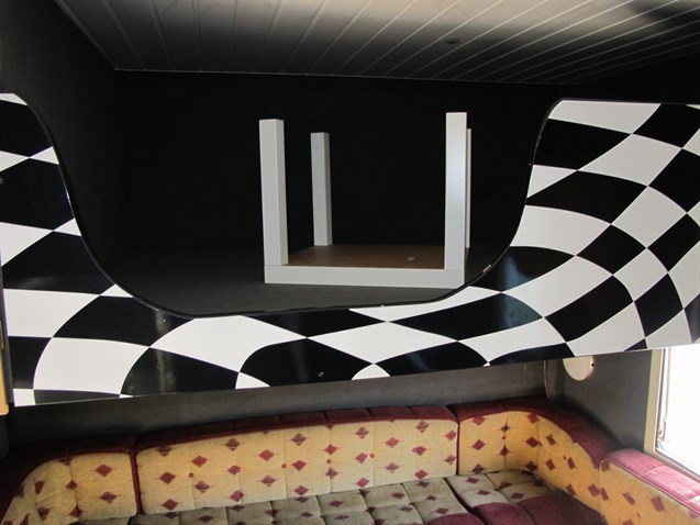 renault-midlum-75t-race-truck-motorhome