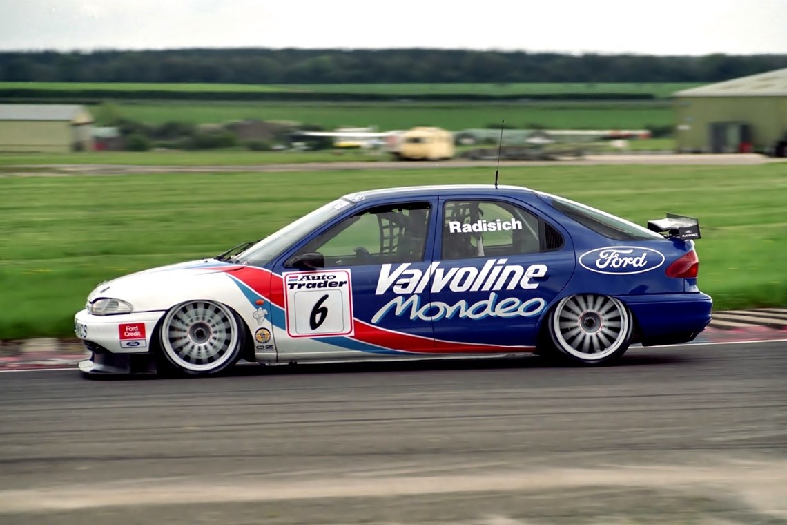 ford-mondeo-super-touring---btcc-1996---must