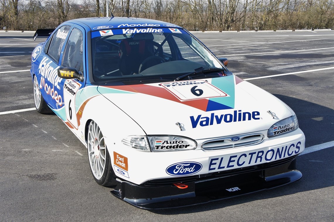 ford-mondeo-super-touring---btcc-1996---must
