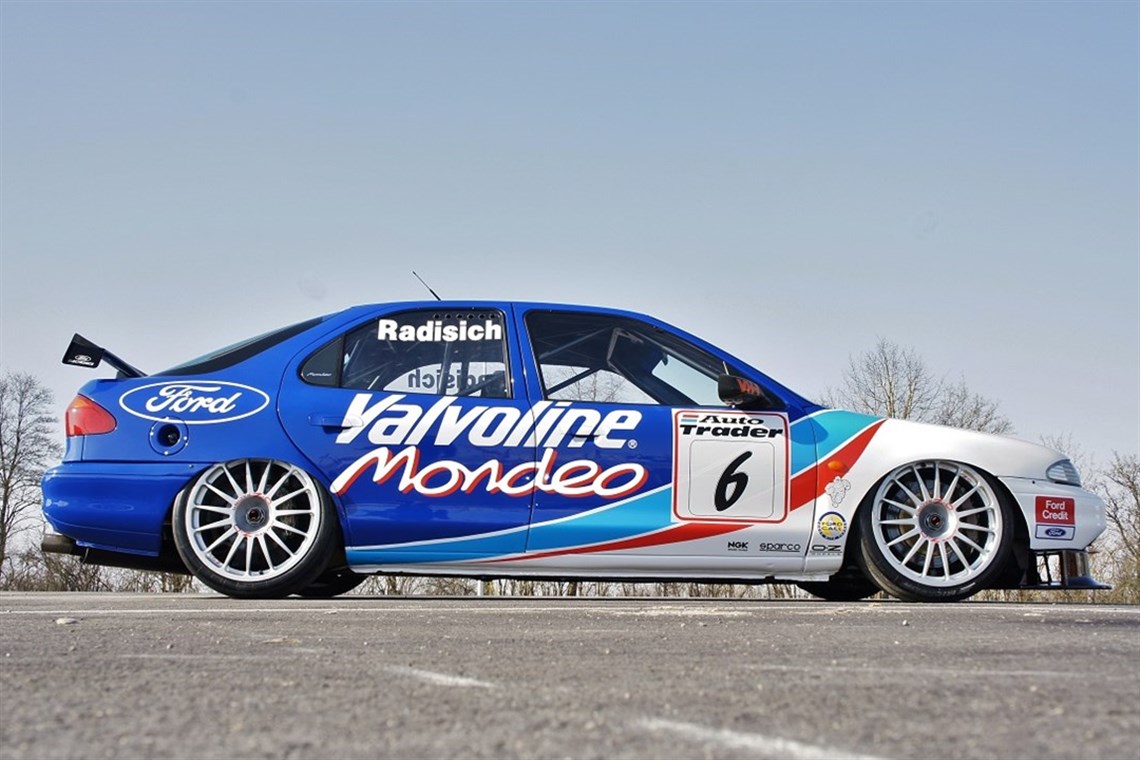 ford-mondeo-super-touring---btcc-1996---must