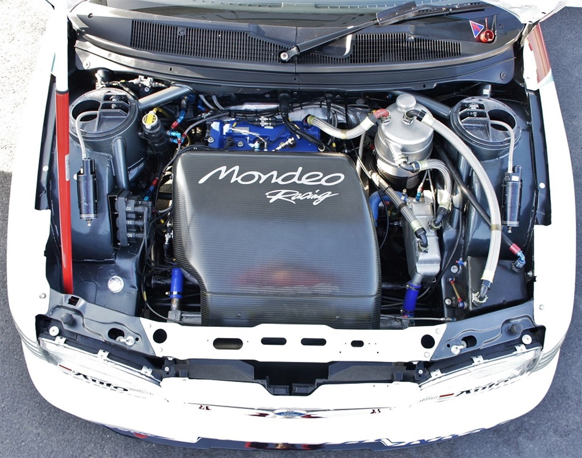 ford-mondeo-super-touring---btcc-1996---must