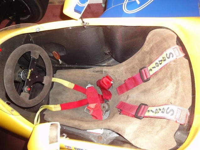 benetton-b190-official-f1-showcar-chassis-b19