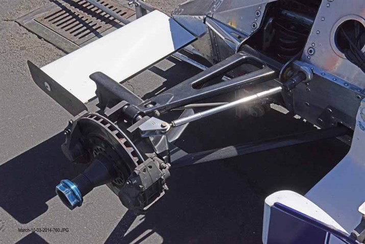 1982-f1-rothmans-march-821-sn-011