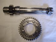 ld200-1436-first-gear-on-shaft
