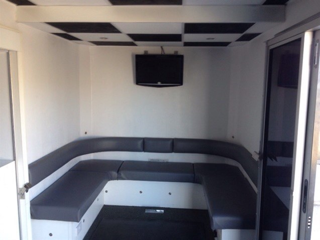 renault-master-specially-fitted-hospitality-t