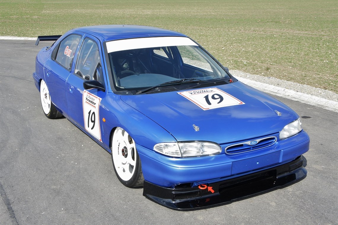 ford-mondeo-super-touring-car-ex-btcc-charlie
