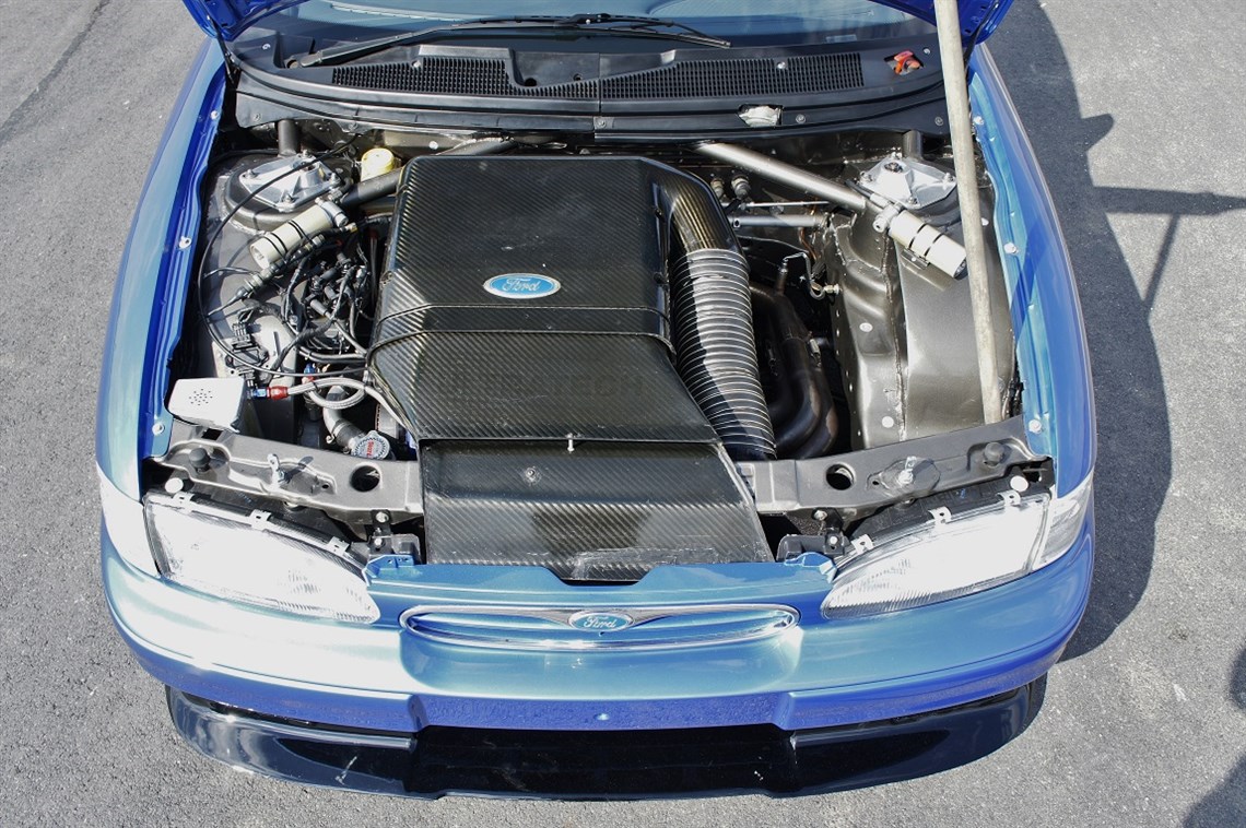 ford-mondeo-super-touring-car-ex-btcc-charlie