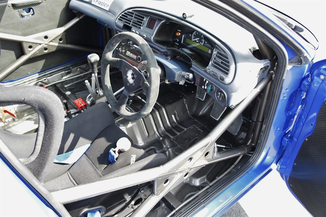 ford-mondeo-super-touring-car-ex-btcc-charlie